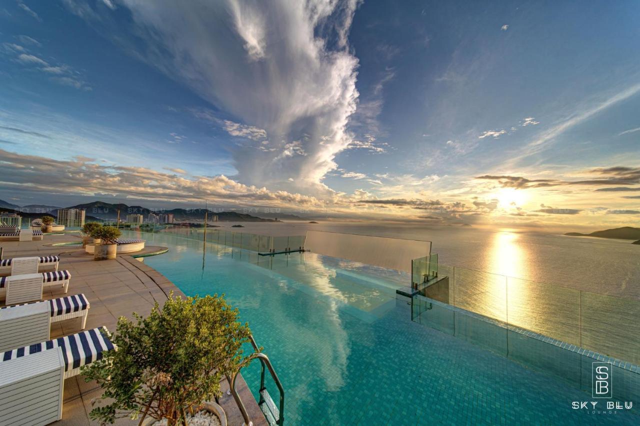 Panorama Central Nha Trang- Vietnam'S Highest Infinitive Rooftop Pool Exterior photo